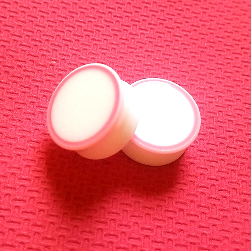 Awesome Acrylic white with pink ring 7/8in or 22mm